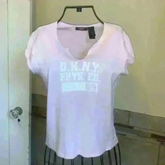 Dkny Tops - DKNY Womans Top size M